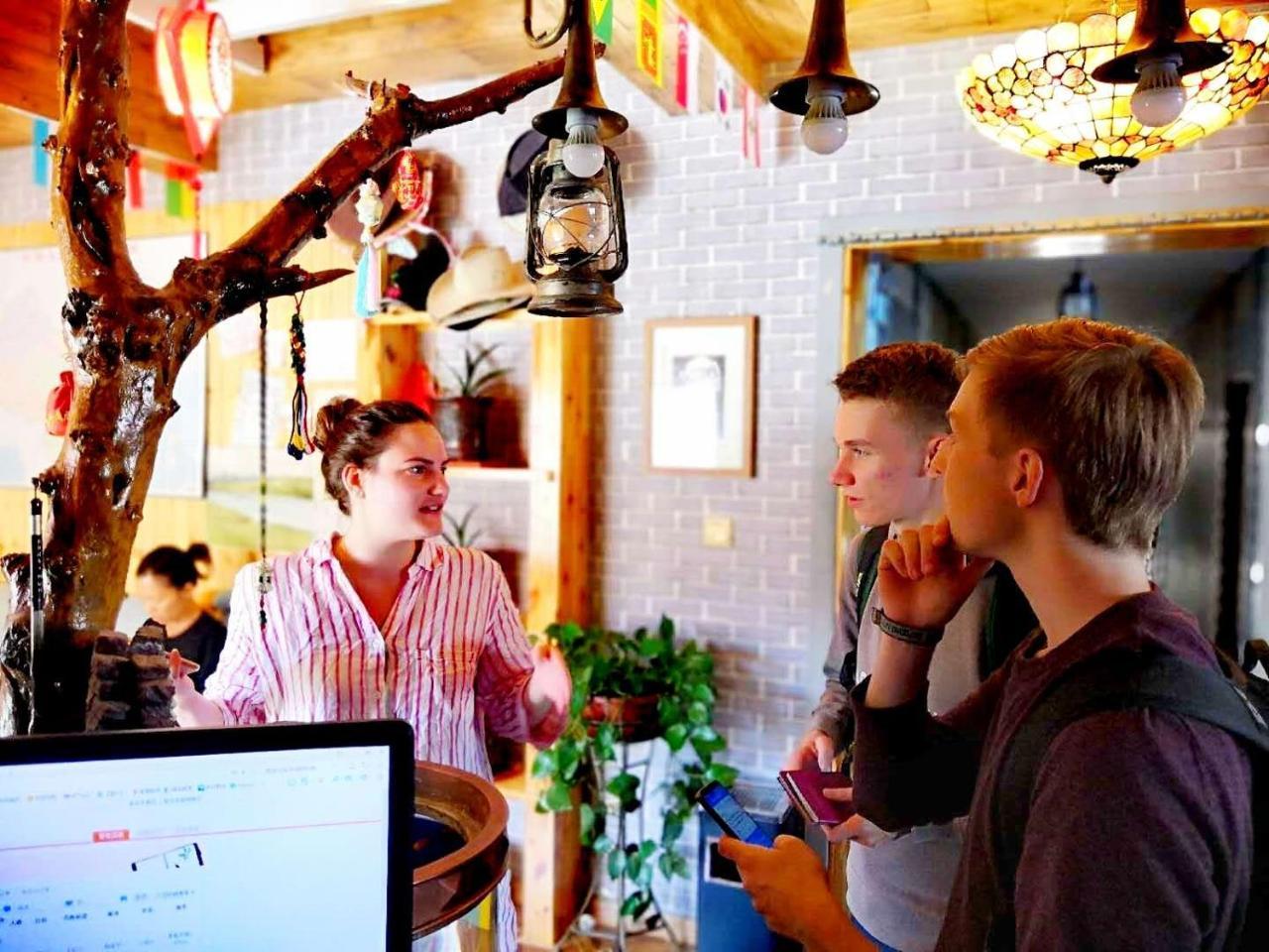 The Silk Road Travelers Hostel 張掖市 エクステリア 写真